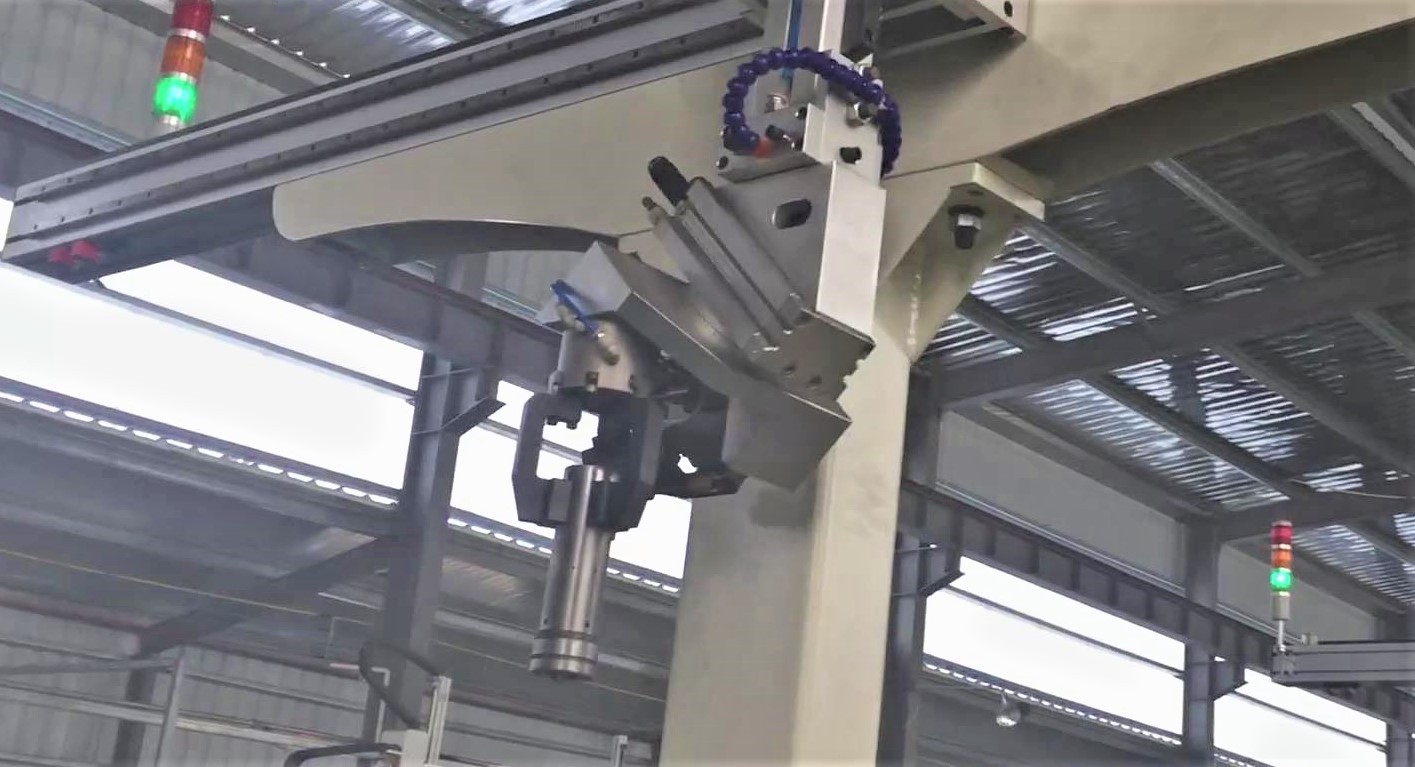 [自动化夹具案例分享]缸套加工车床上下料桁架机器人  自动化生产线 自动化夹具 第6张